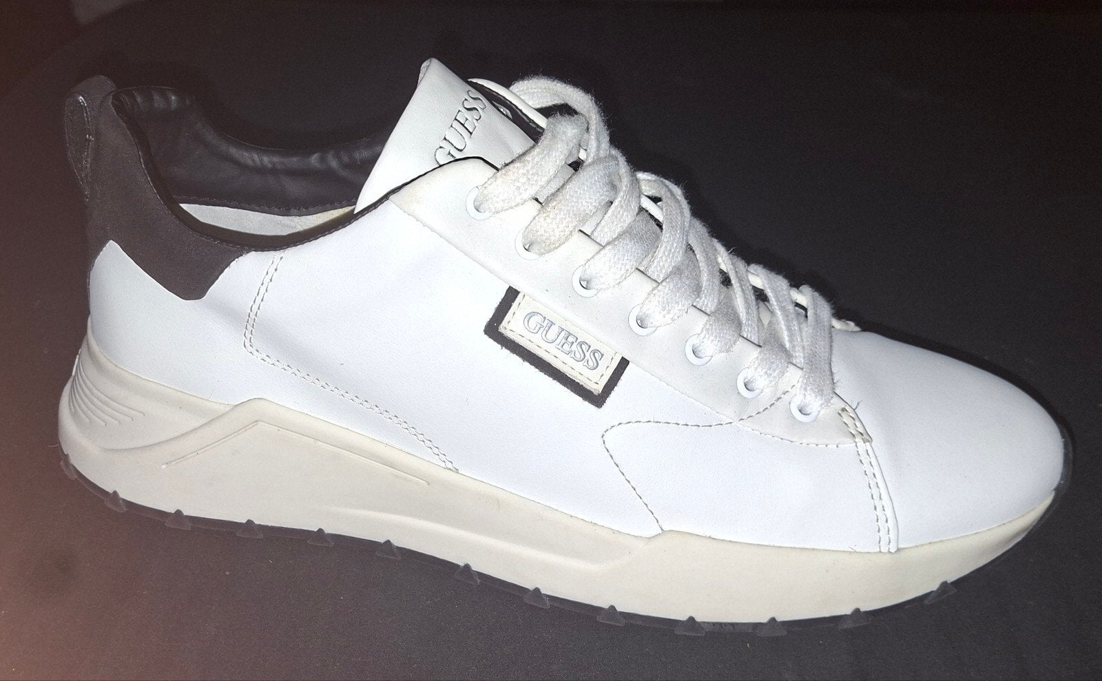 Guess sportschoenen maat 45 wit, Ophalen of Verzenden, Zo goed als nieuw, Guess, Wit