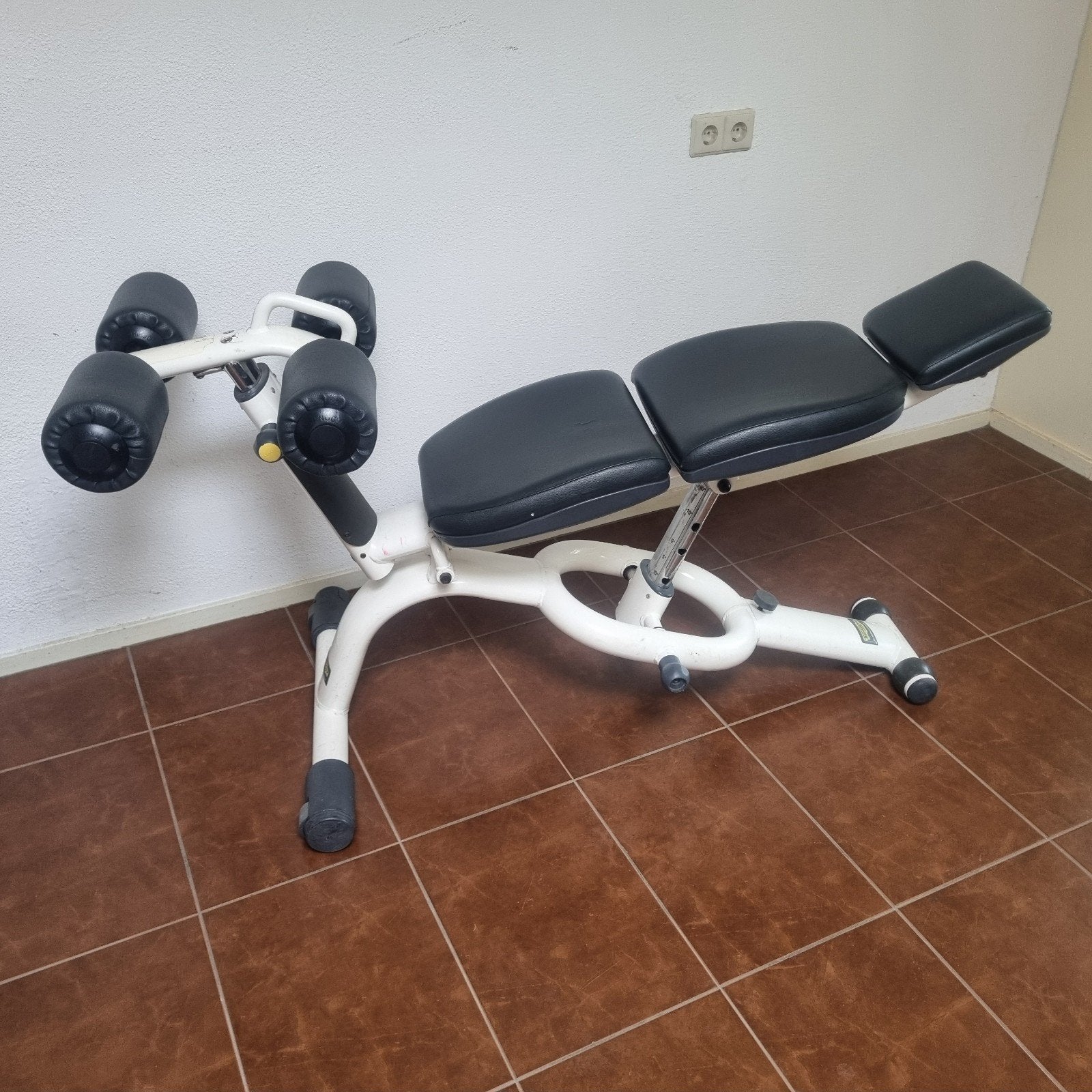 Technogym Ab-Bench, Ophalen, Gebruikt, Benen, Fitnessbank