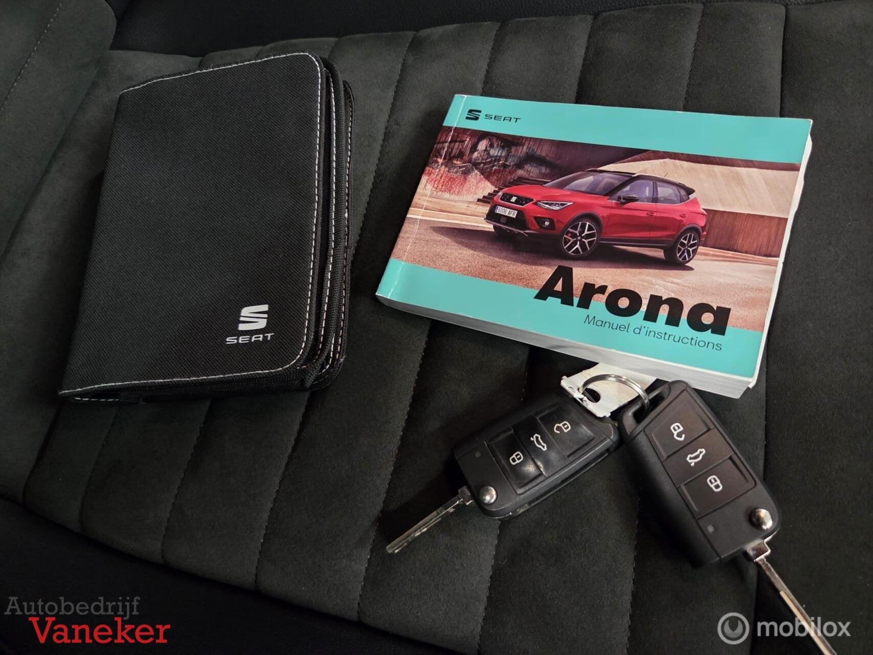 Seat Arona 1.0 TSI Style Business Intense Plus|Camera|Carpla, Voorwielaandrijving, Gebruikt, 1064 kg, Bedrijf
