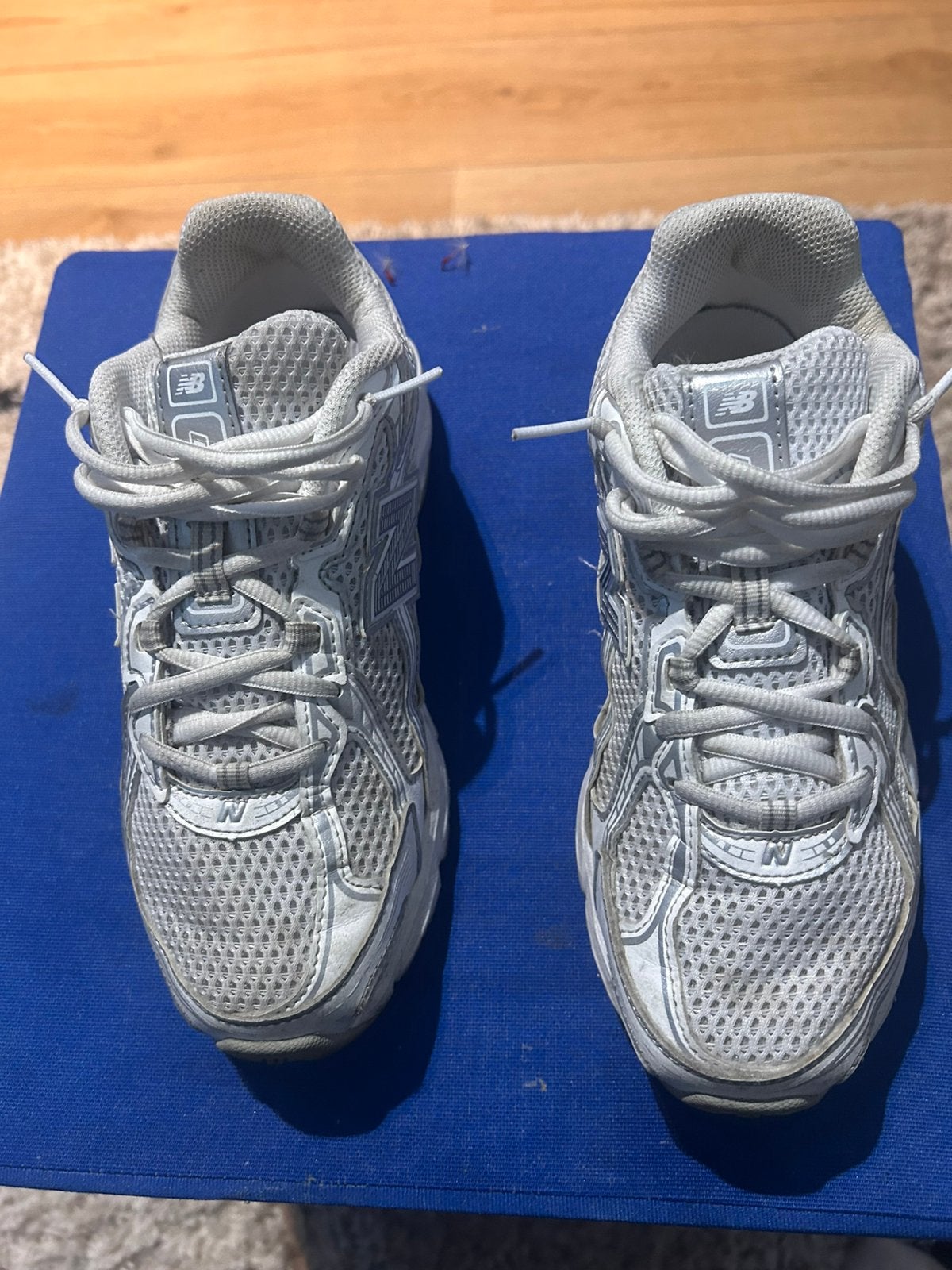 New Balance 740, Wit, Ophalen of Verzenden, Sneakers of Gympen, Zo goed als nieuw