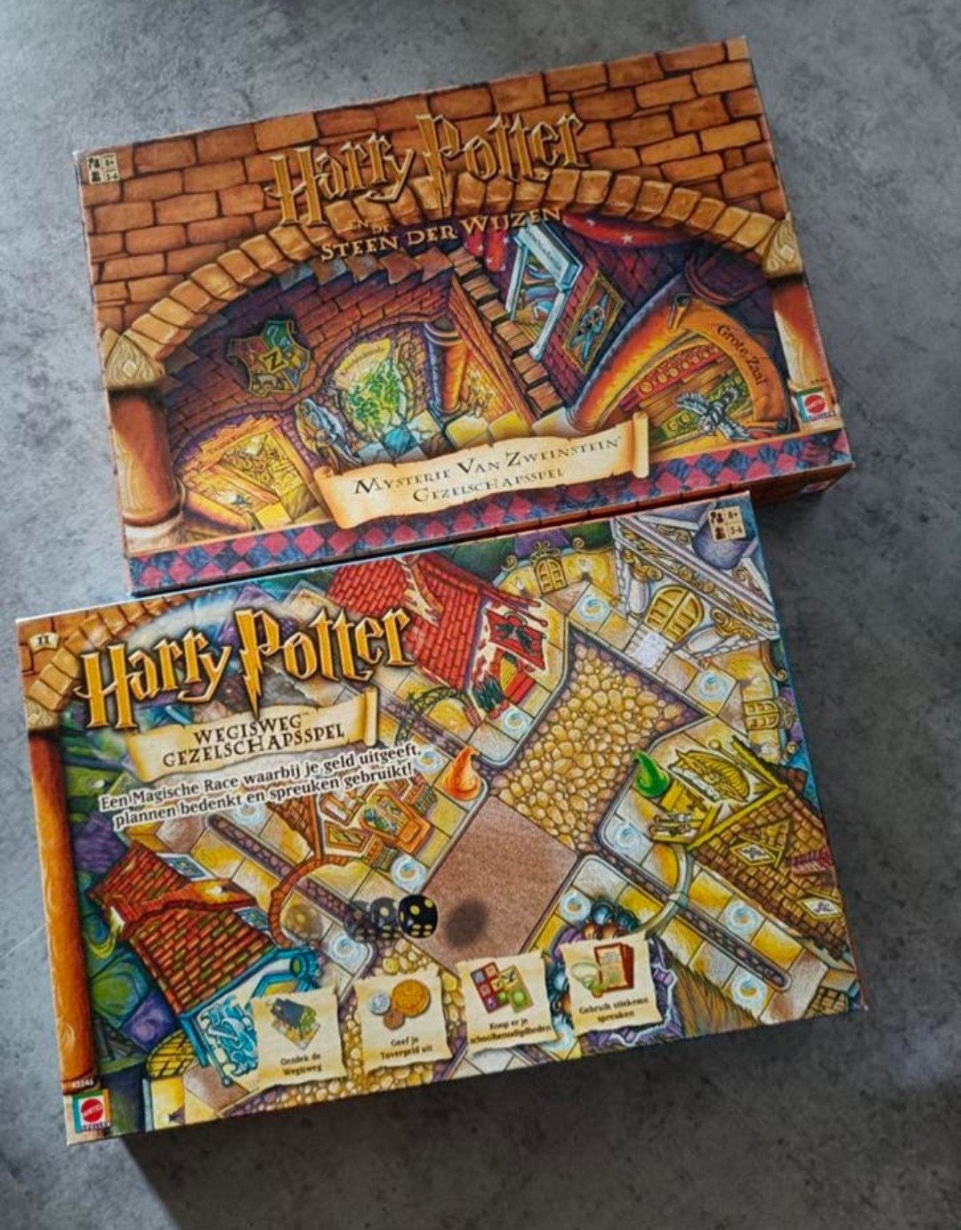 2 Harry Potter Gezelschapsspellen, Hobby en Vrije tijd, Gezelschapsspellen | Bordspellen, Vijf spelers of meer, Ophalen of Verzenden
