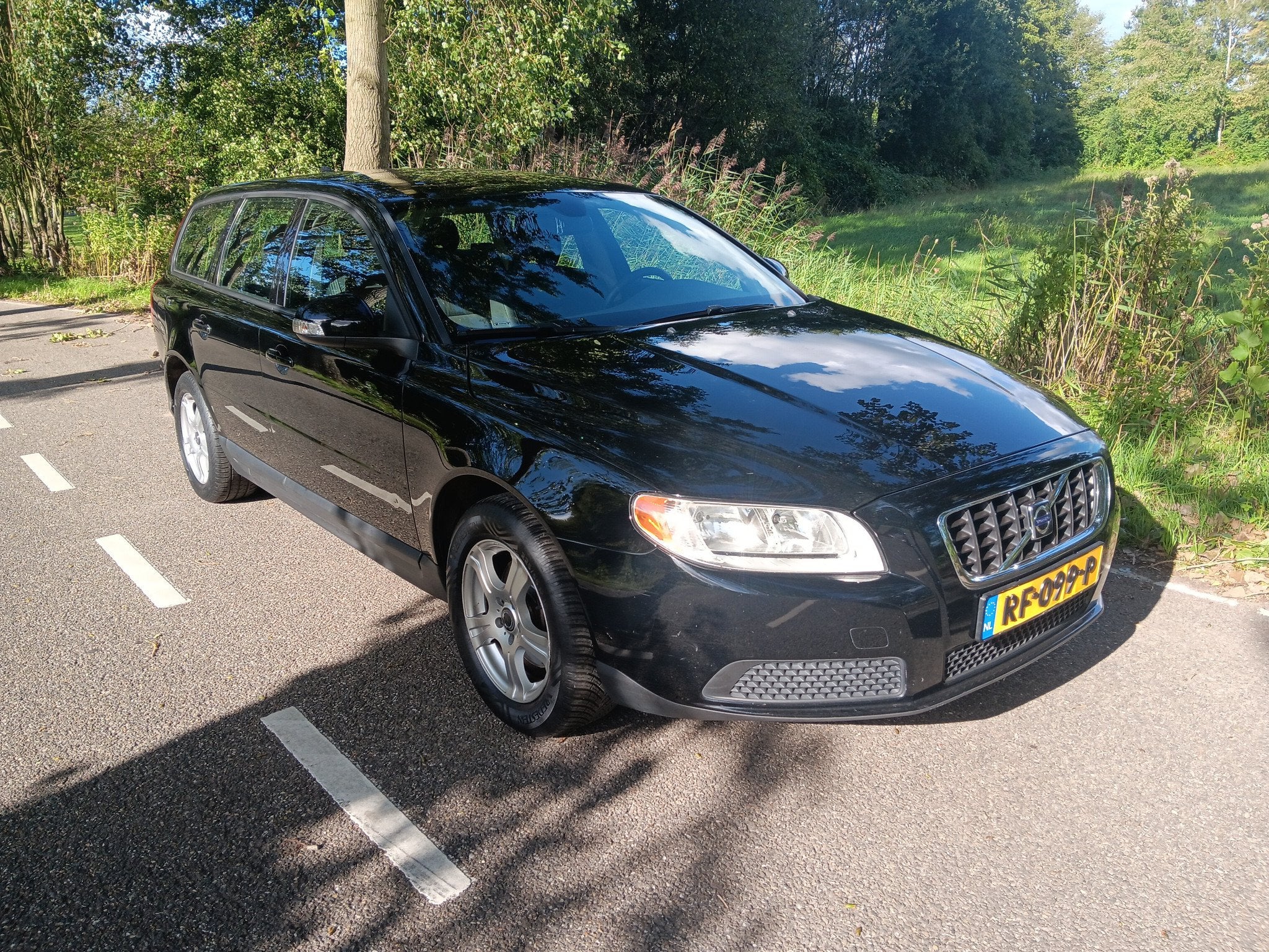 Volvo V70 2.0 140PK (bj 2009), Auto's, 145 pk, Gebruikt, 4 cilinders, Zwart