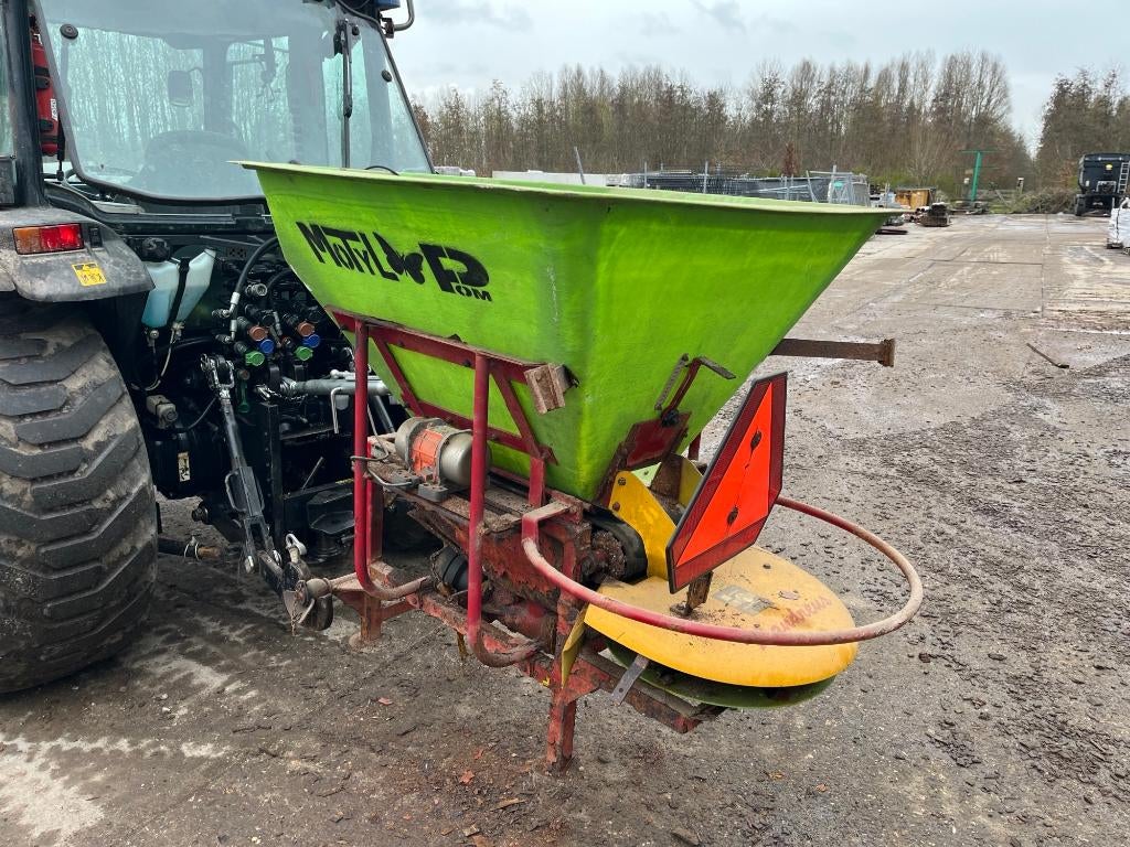Motyl pom strooier met trilmotor, Tuin en Terras, Verticuteermachines, Gebruikt, Elektrisch, Ophalen of Verzenden