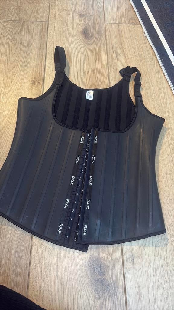 sport corset & harsstokjes, Kleding | Dames, Ophalen of Verzenden, Zo goed als nieuw, Zwart, Zonder mouw