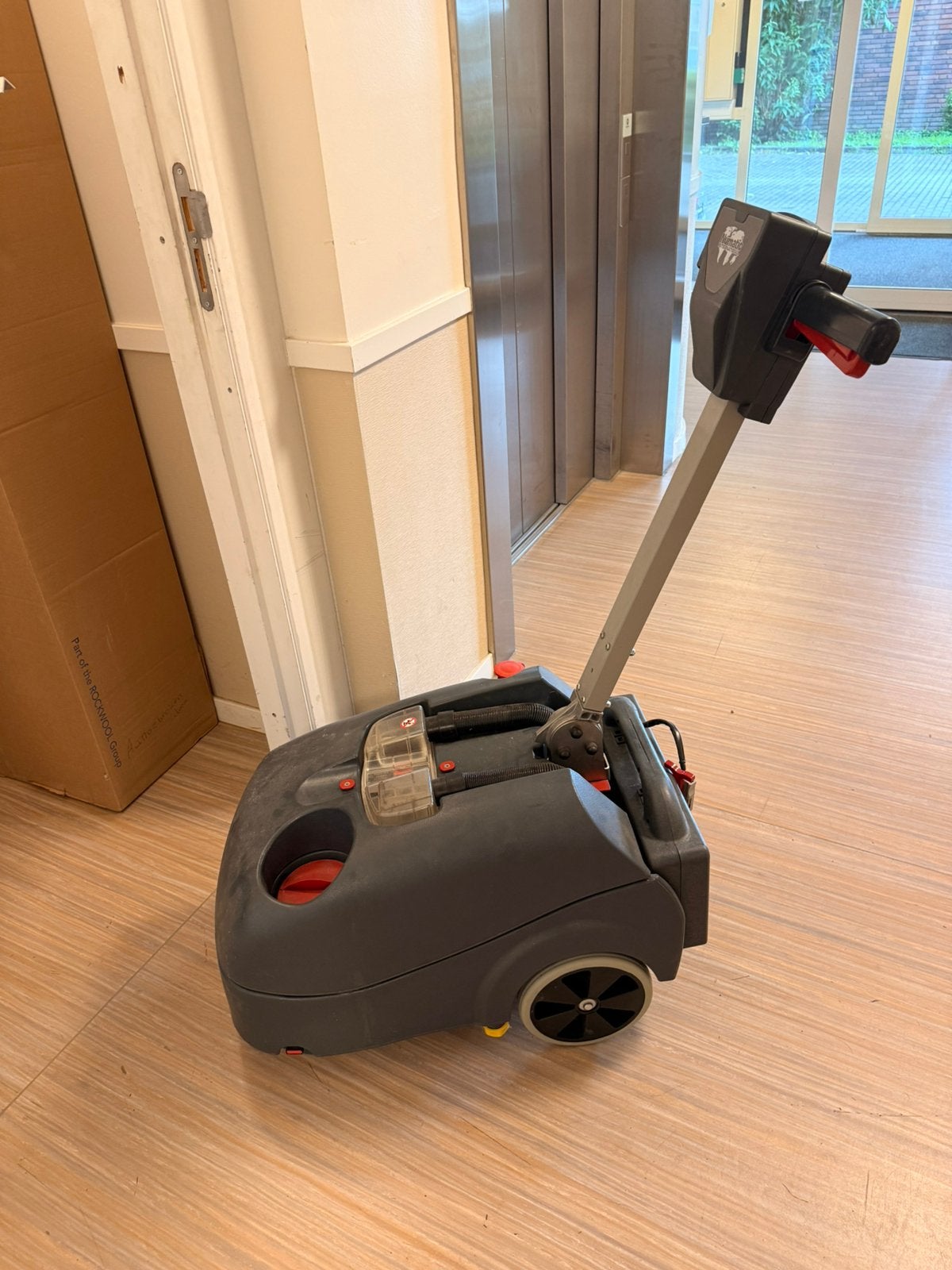 Schrobmachine, Ophalen