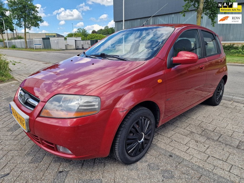 Daewoo Kalos 1.4-16V Class Automaat, Apk, Nap, Goed rijden I, Auto's, Daewoo, 94 pk, 4 cilinders, Bedrijf, Grijs