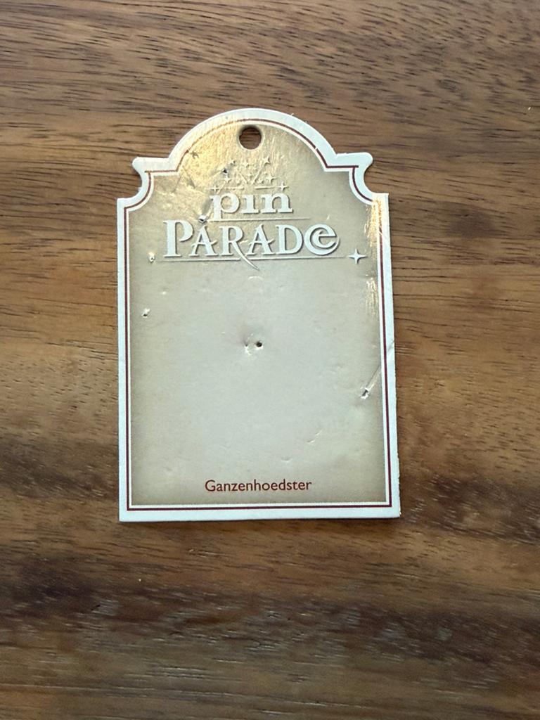 Efteling pin kaartje Ganzehoedster, Ophalen of Verzenden, Zo goed als nieuw, Button of Speldje