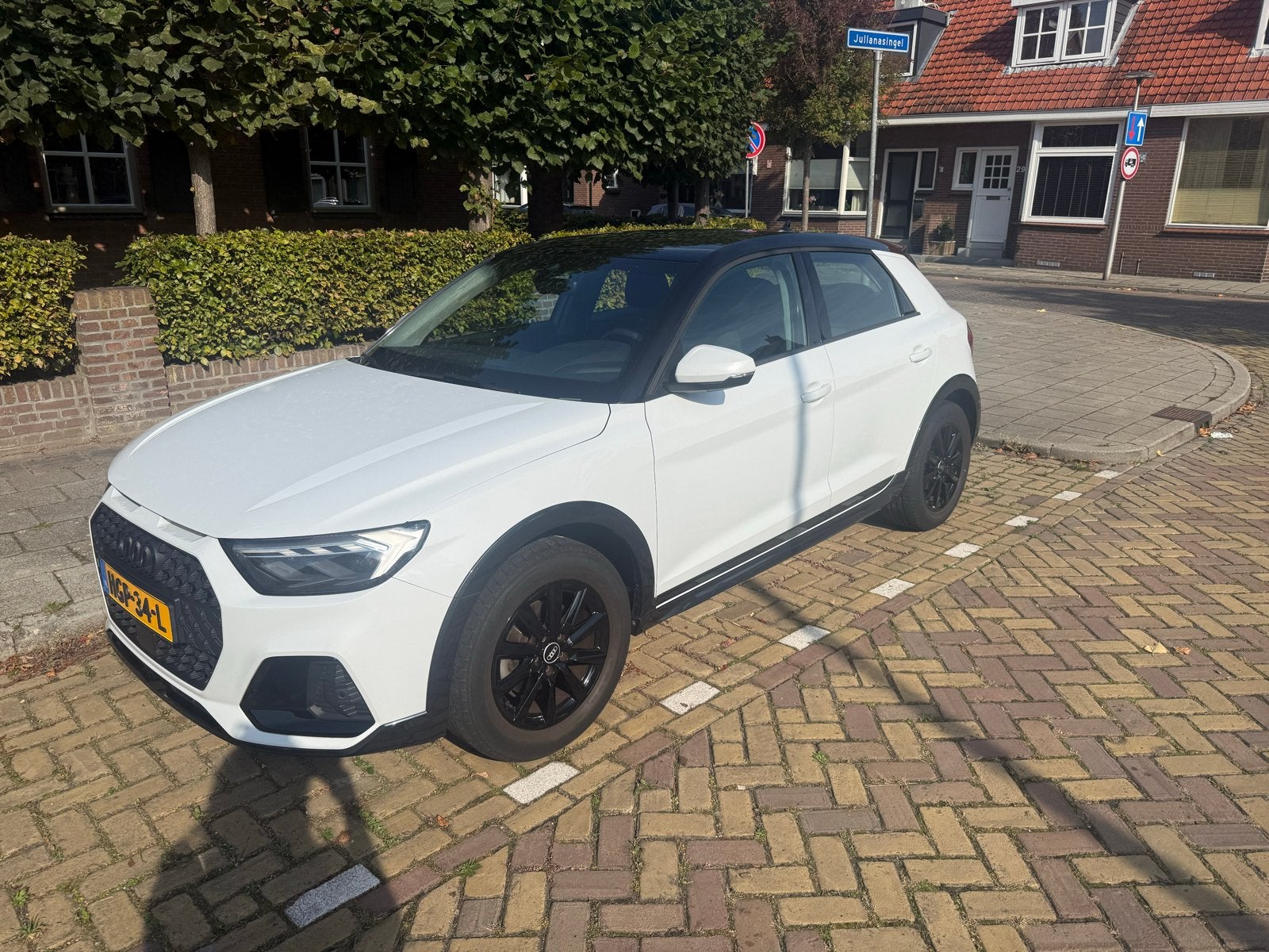 Audi A1 citycarver, Auto's, Stof, A1, Zwart, Wit