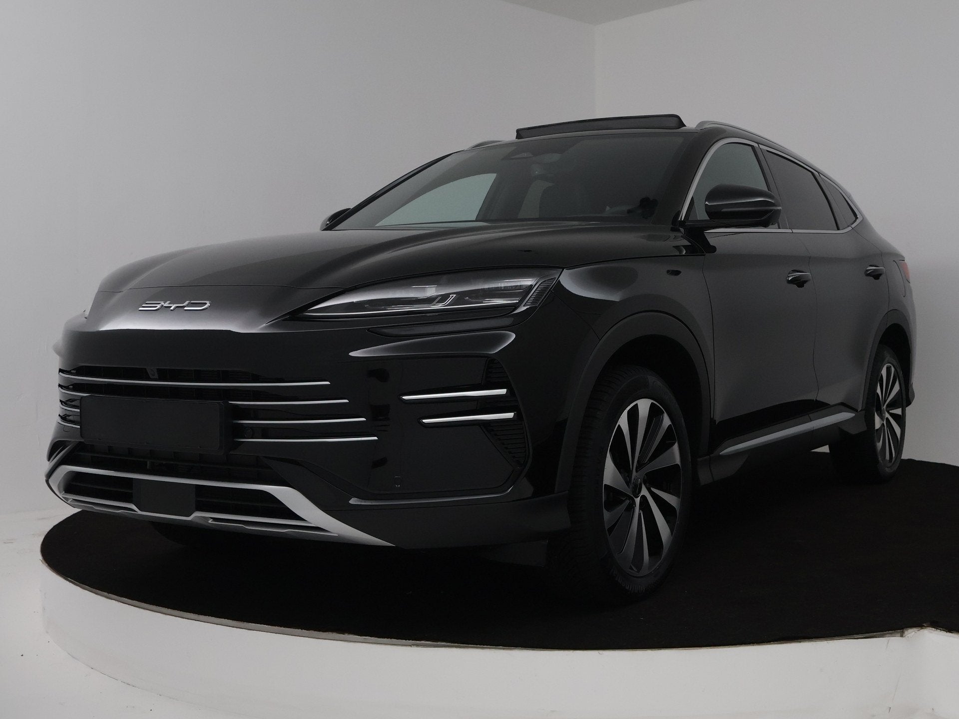 BYD SEAL U 1.5 DM-i FWD Boost | Nieuw & Direct uit voorraad, Auto's, 12 maanden, Seal U, 1498 cc, Zwart