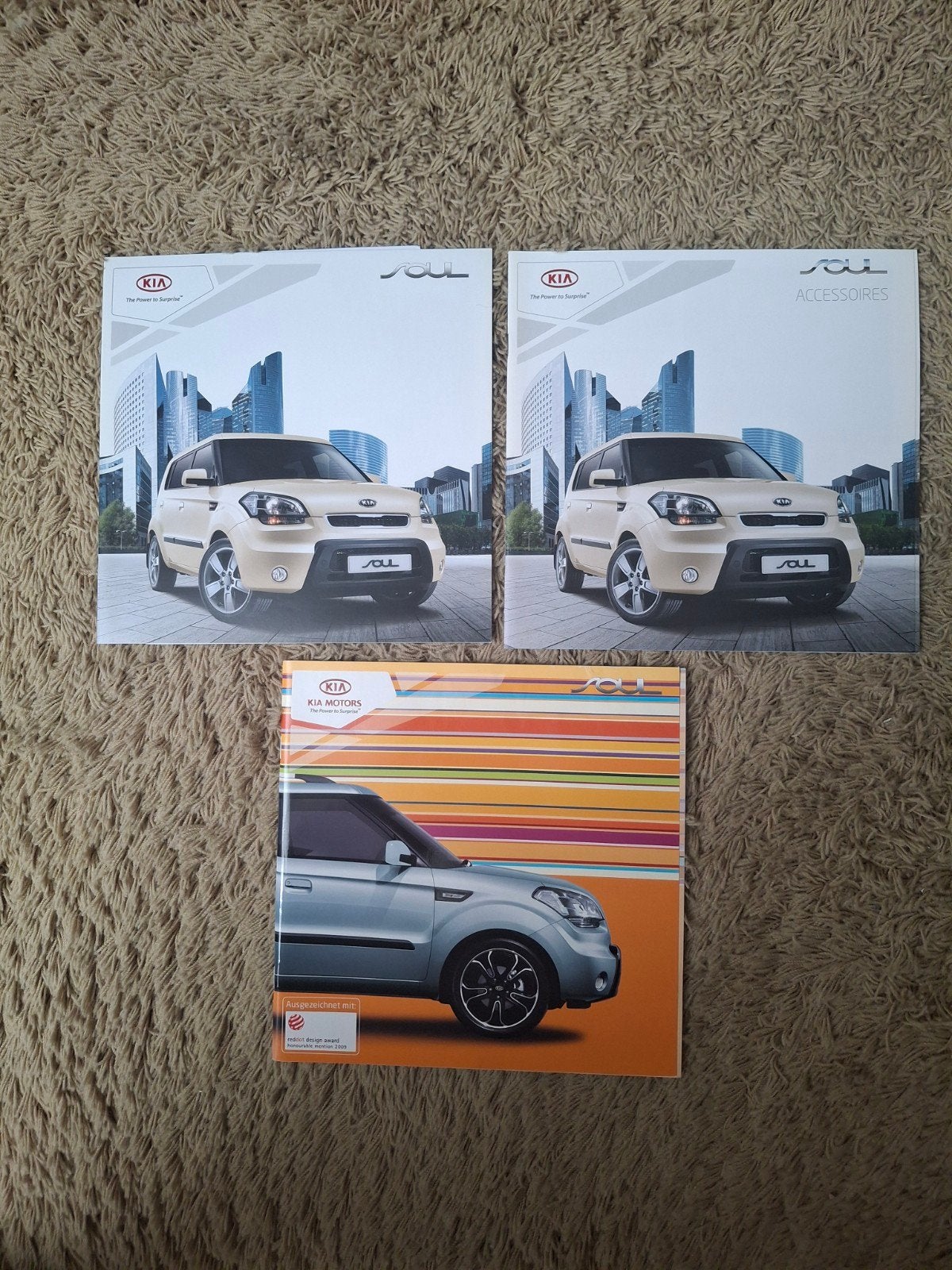 3x autofolder Kia Soul, Verzenden, Zo goed als nieuw, Algemeen