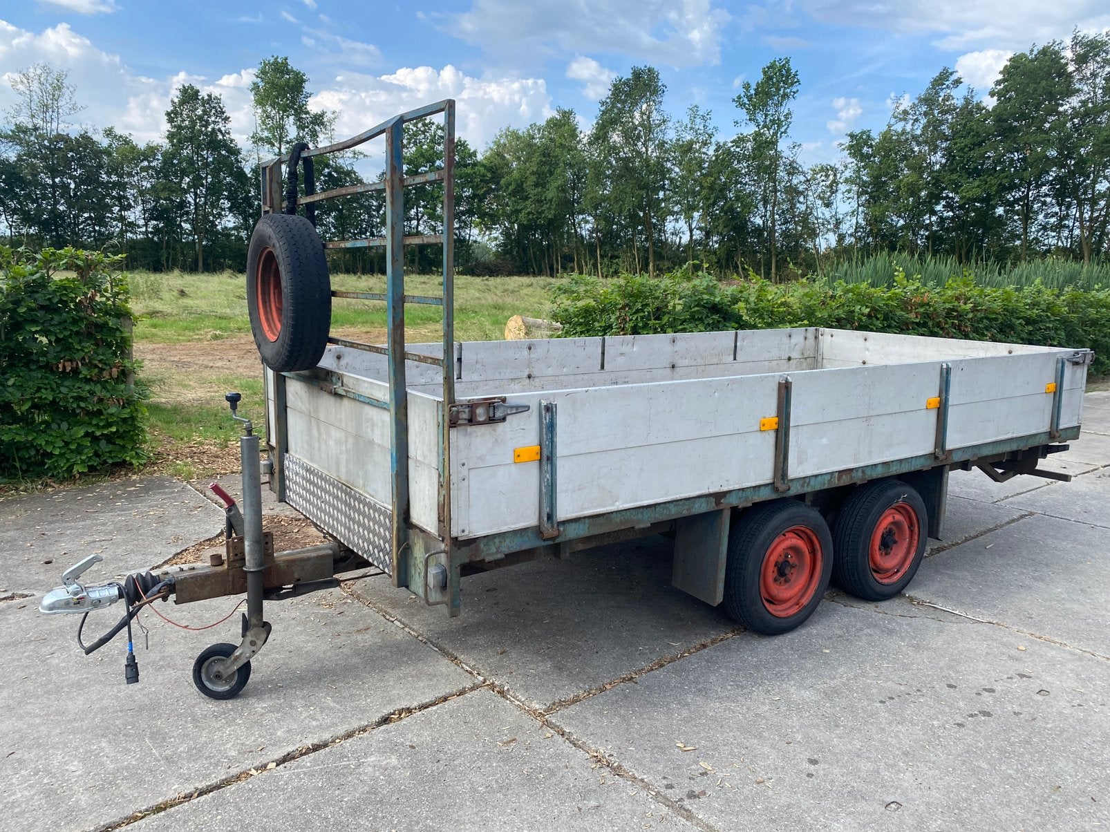Degelijke tandemasser aanhanger, aanhangwagen 2000kg, Ophalen, Gebruikt
