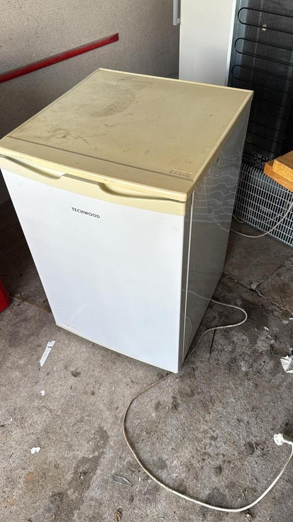 prima koelkast met vriesvak, Witgoed en Apparatuur, Vriezers en Diepvrieskisten, Ophalen of Verzenden, Zo goed als nieuw, Minder dan 60 cm