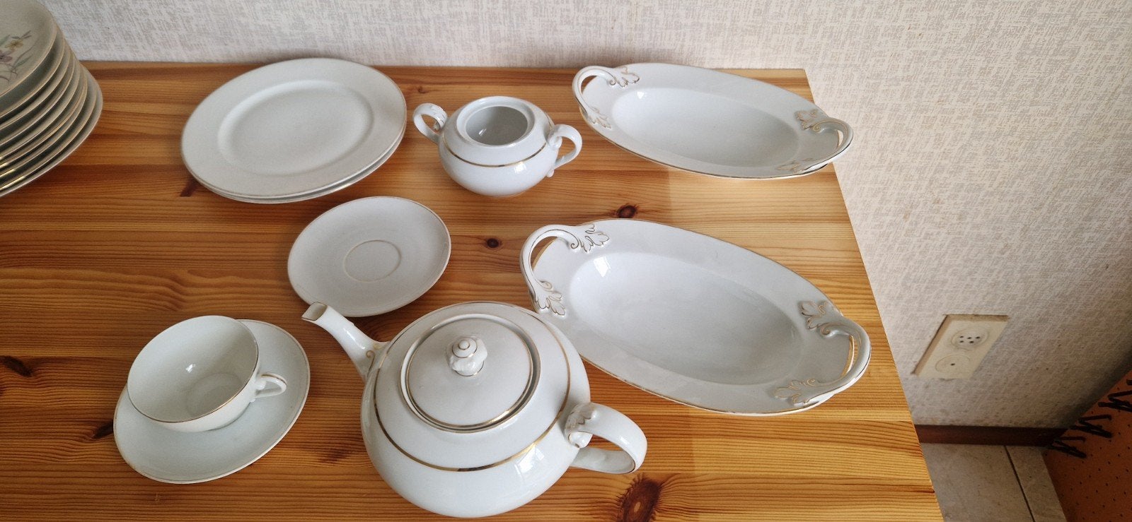 Rosenthal Elite Bavaria Servies - Wit met Gouden Rand, Antiek en Kunst, Ophalen