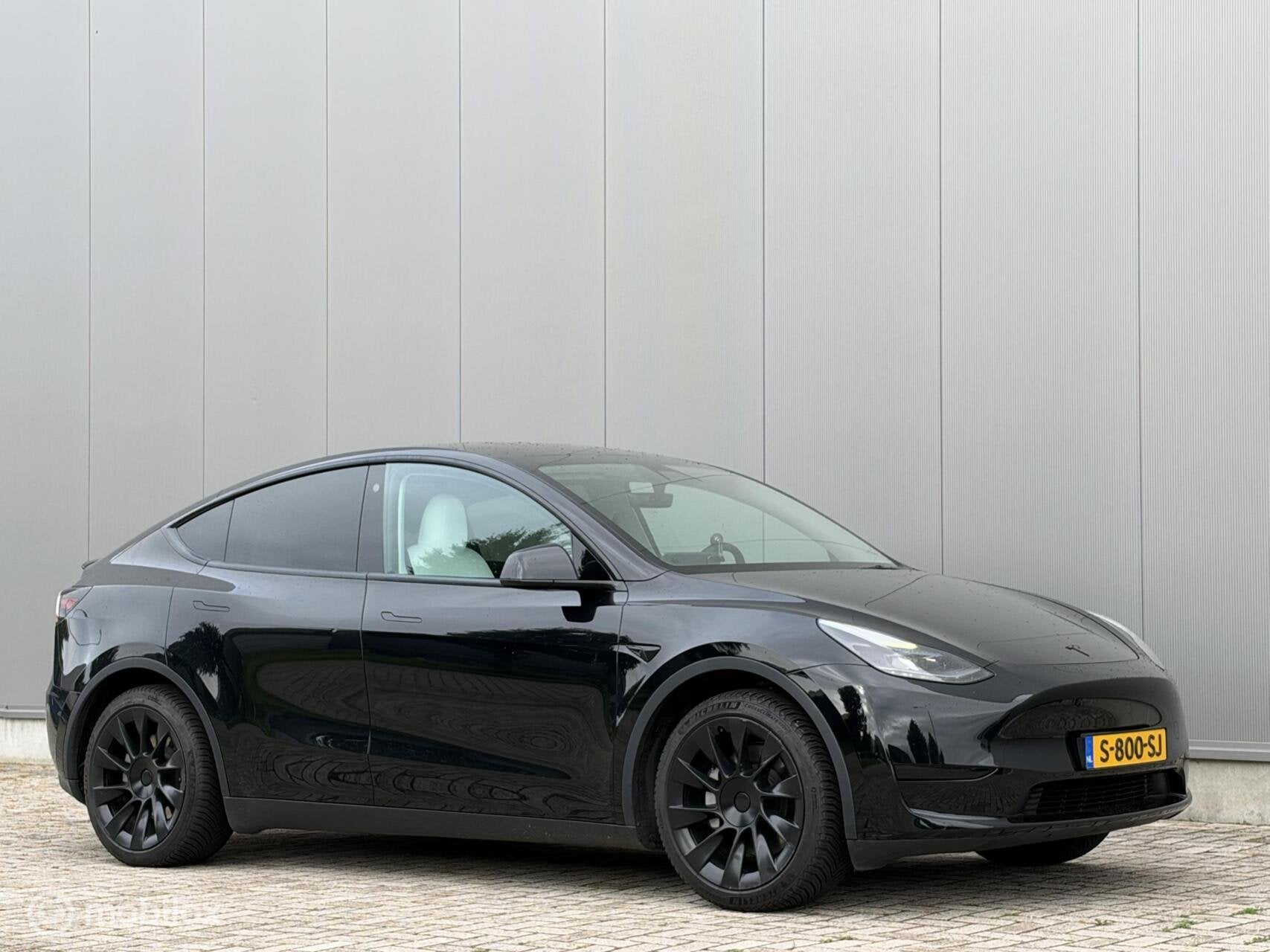 Foto 24 van Tesla Model Y Standard Range LFP | wit interieur | SOH 94%