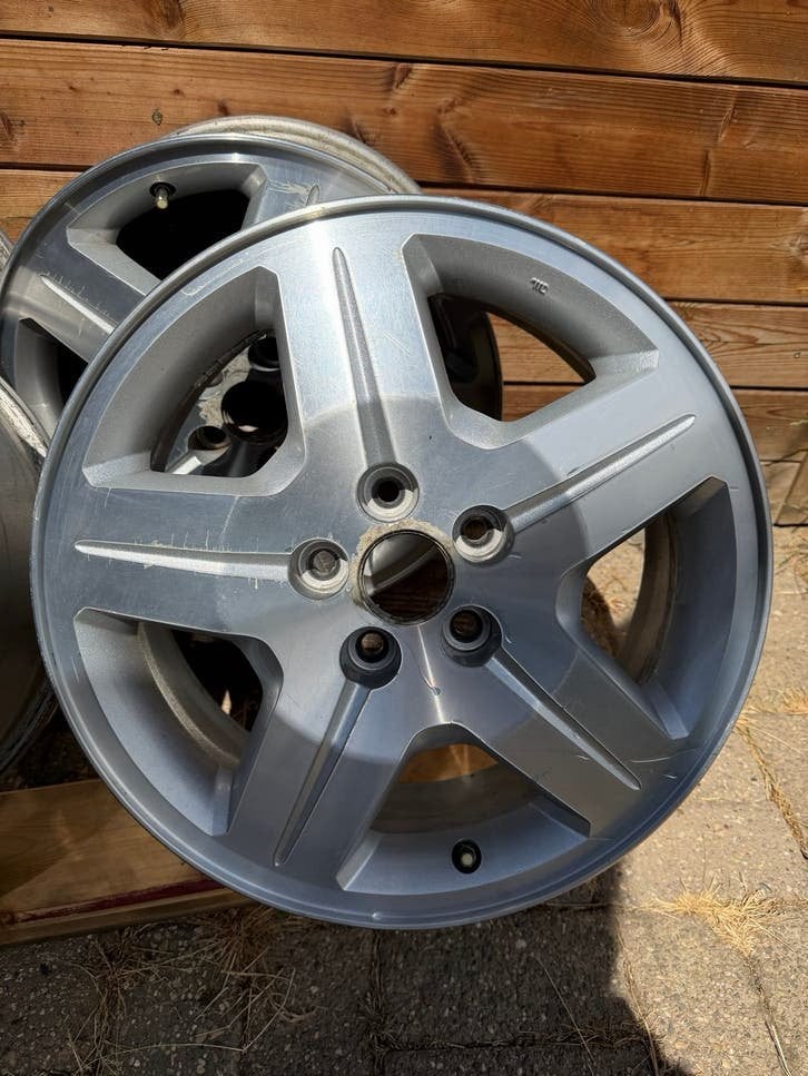 Originele Dodge Caliber velgen 17 inch, Ophalen, Gebruikt