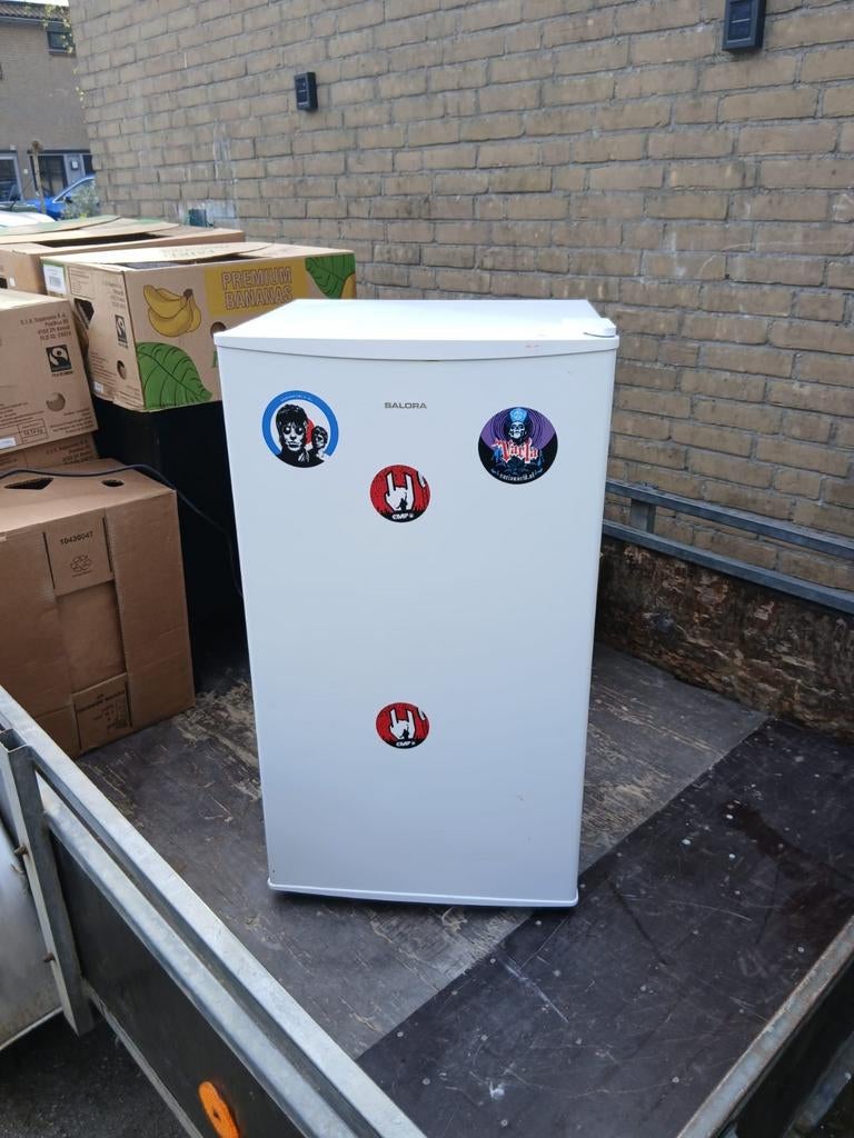 Tafelmodel koelkast - Wegens overcompleet, Ophalen, Minder dan 85 cm, Minder dan 75 liter, 45 tot 60 cm