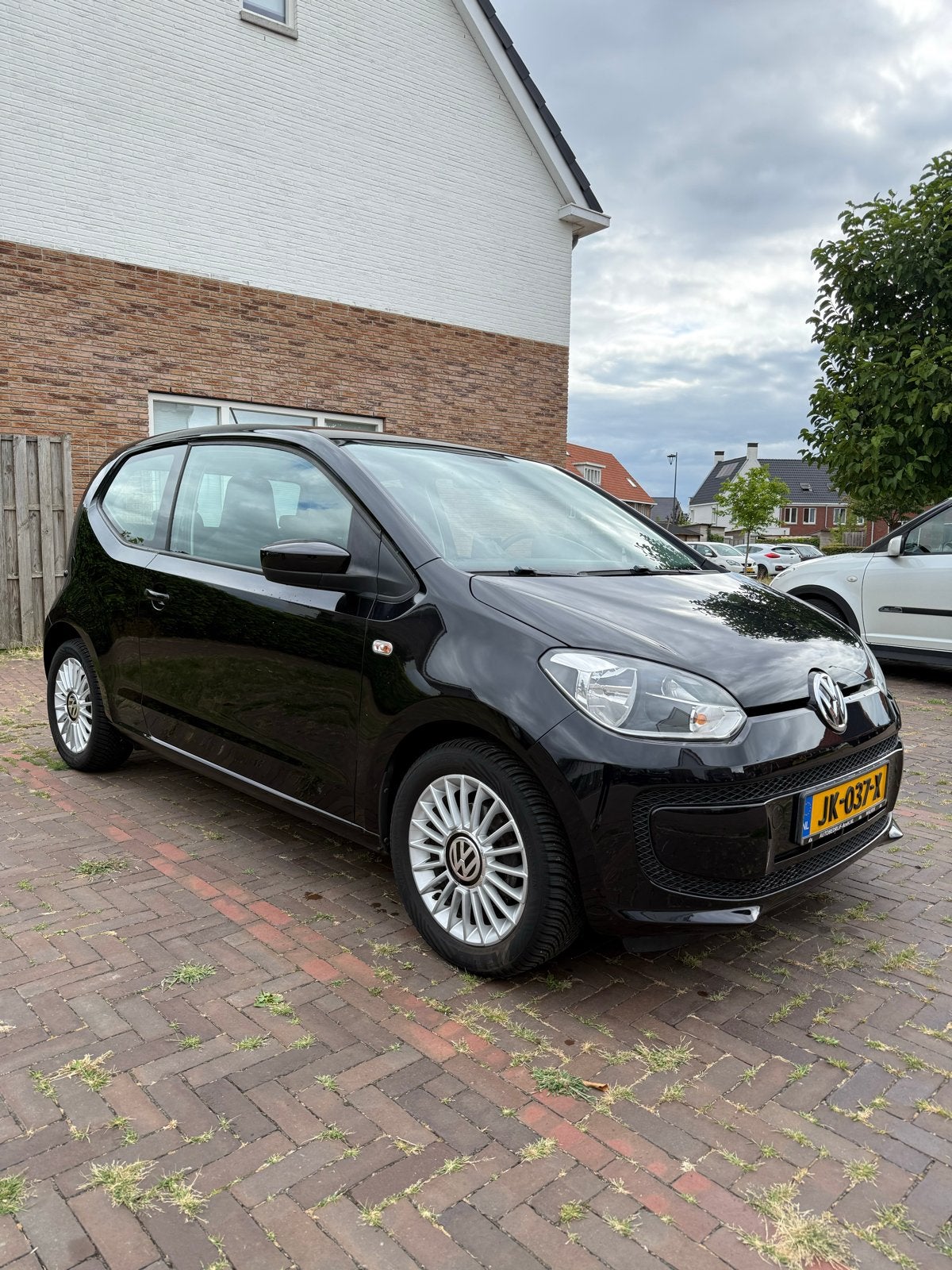 Volkswagen up! 1.0 44KW/60PK 3 DRS 2015 Zwart, Voorwielaandrijving, Up!, 840 kg, 4 stoelen