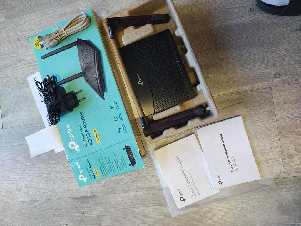 TP-Link TL-MR100 4G LTE Router - Zo goed als nieuw, Ophalen of Verzenden, Zo goed als nieuw, Router, TP-Link
