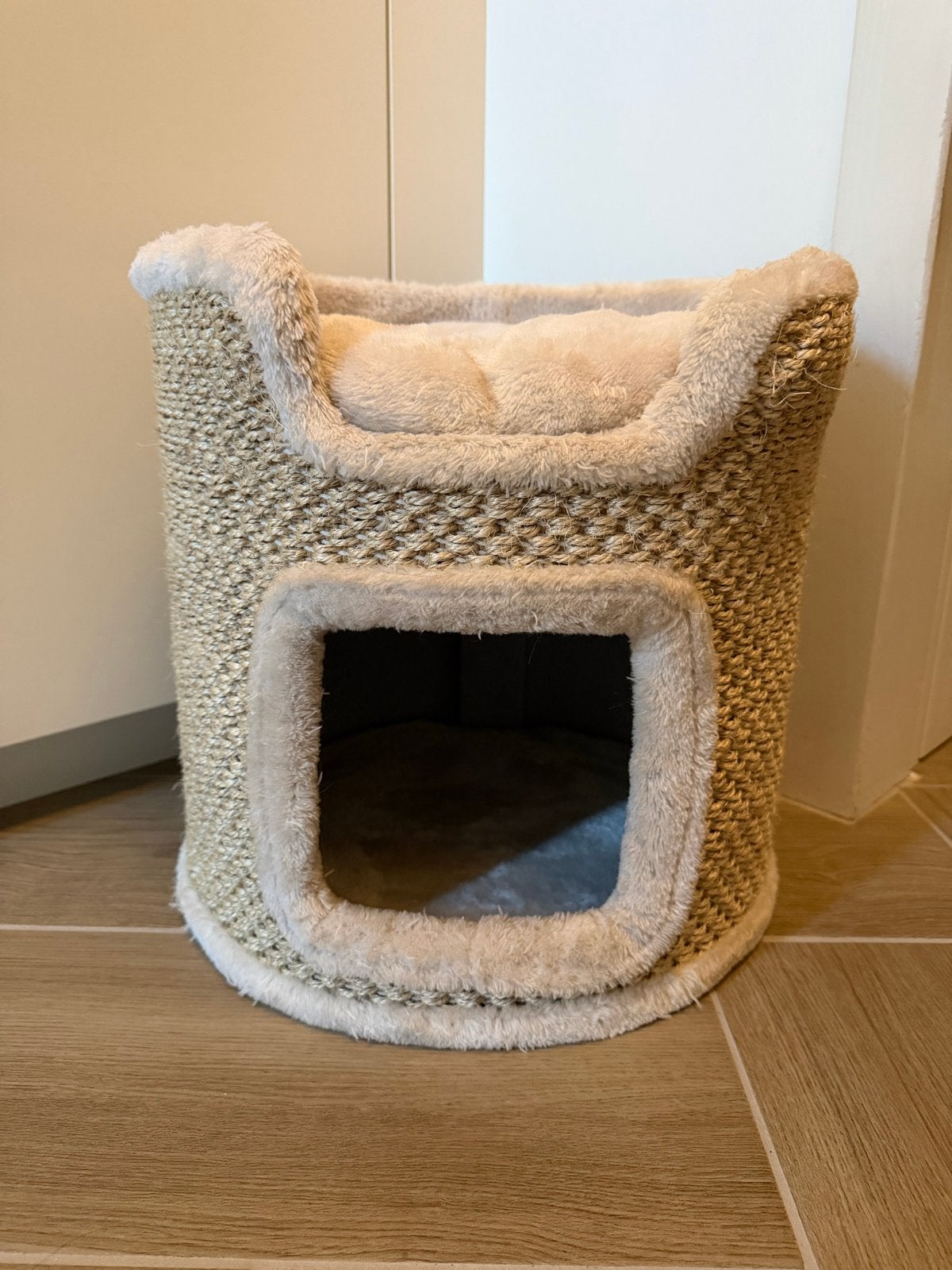 Katten Huisje met Krabwand buitenkant, Ophalen of Verzenden, Zo goed als nieuw, Krabton
