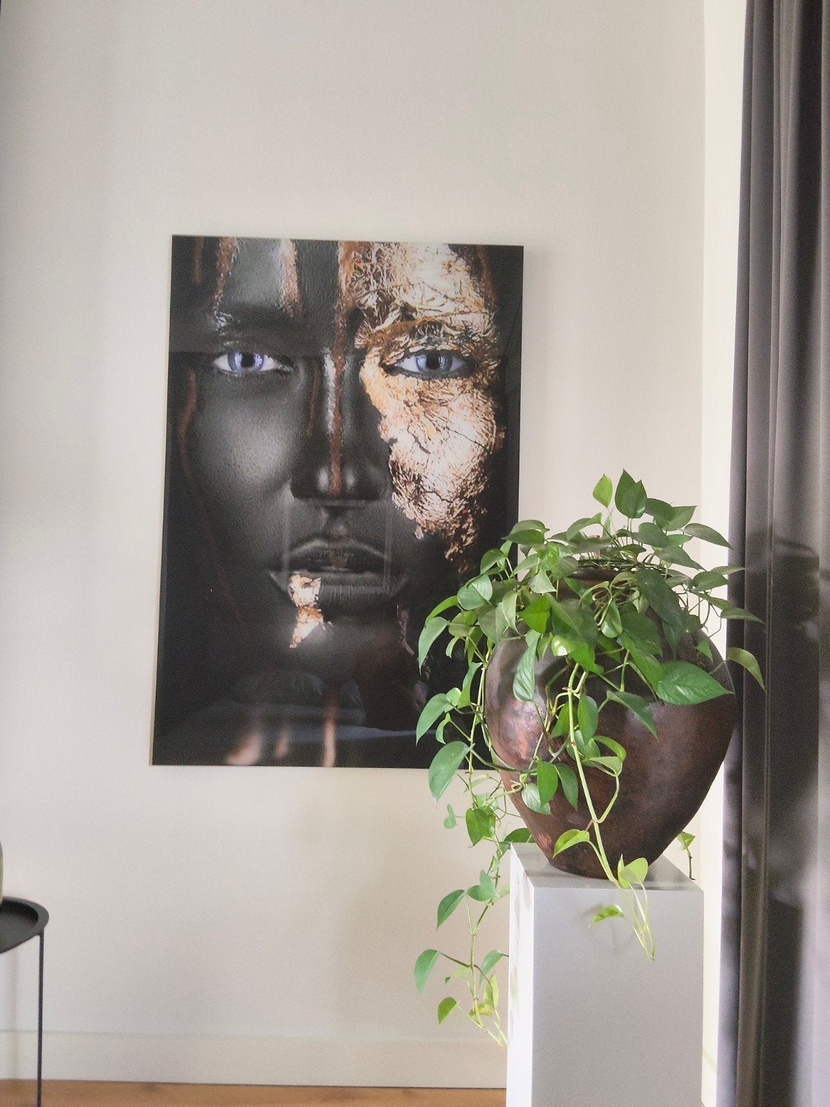Te koop aangeboden..Afrikaanse vrouw op plexiglas, Ophalen of Verzenden