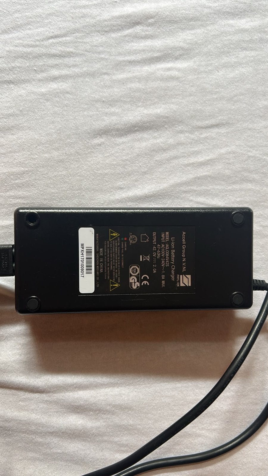 Acculader en accu voor elektrische fiets (36V), Gebruikt