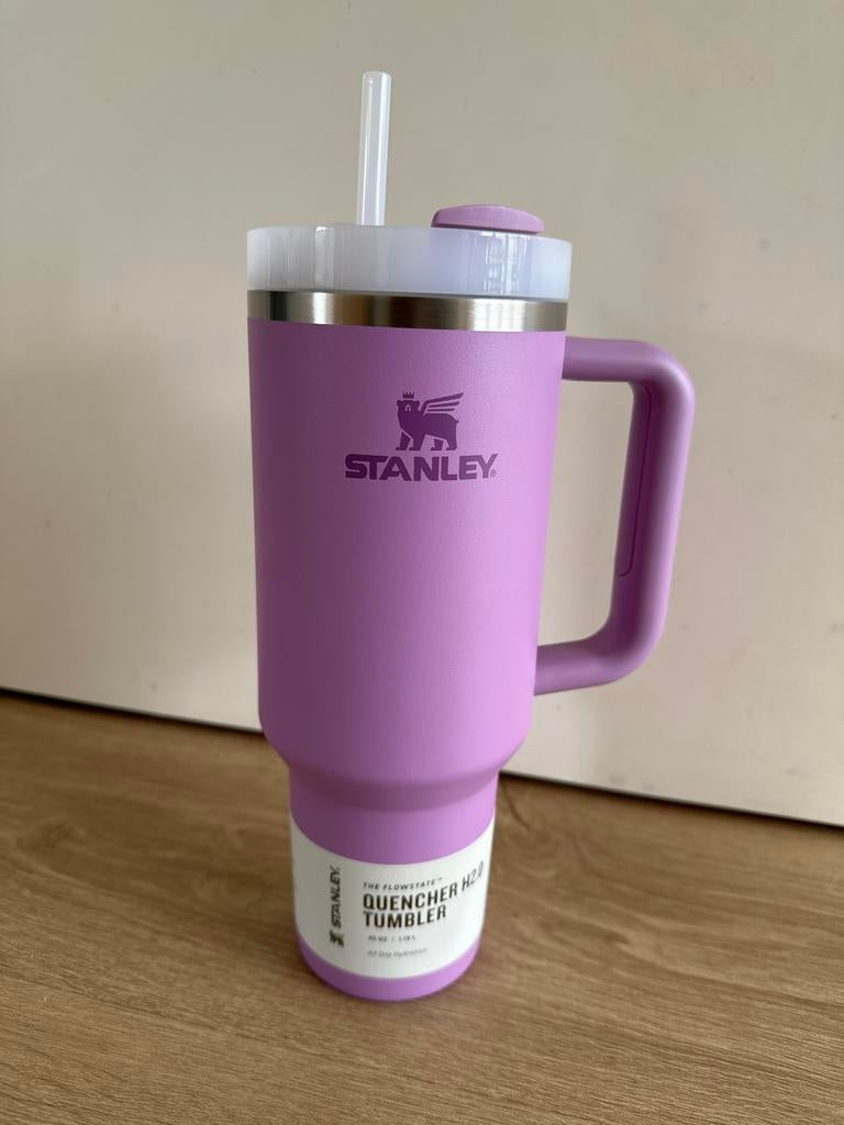 Nieuwe Stanley Quencher H2.0 Tumbler 1.18L - Lavendel, Sport en Fitness, Bidons, Ophalen of Verzenden, Nieuw