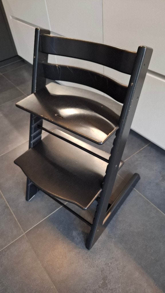 Originele Stokke Tripp Trapp Zwart – Nieuw model (2012), Ophalen, Gebruikt, Meegroeistoel, Aanschuifbaar