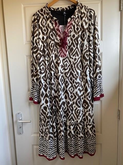 Nieuwe jurk van K-design B344 maat XXL, K-design, Bruin, Maat 46/48 (XL) of groter, Nieuw