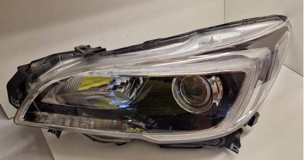 Subaru Legacy Outback Full LED koplamp links, Auto-onderdelen, Gebruikt, Niet ingevuld, Ophalen of Verzenden, Niet ingevuld
