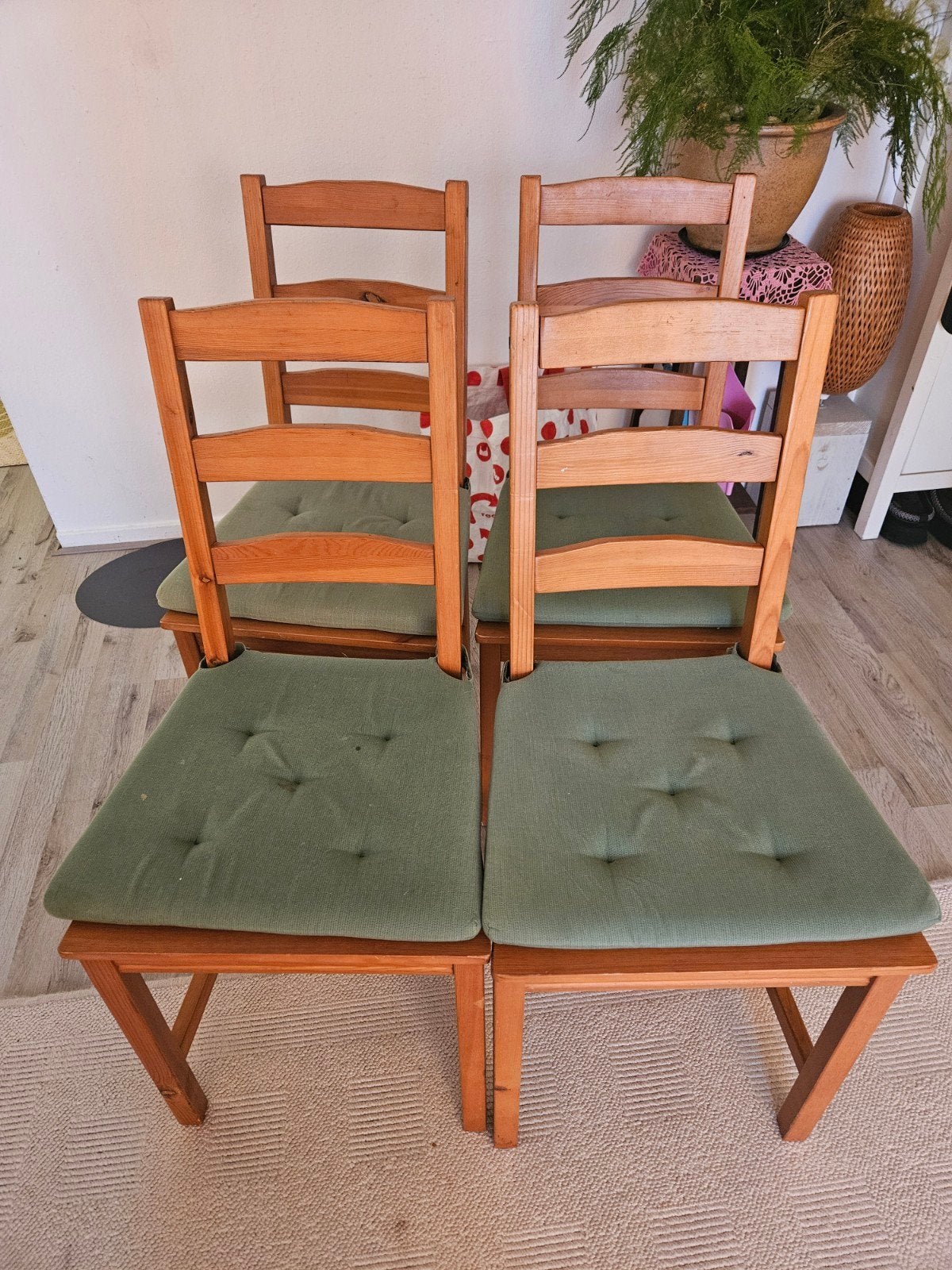 Set van 4 IKEA JOKKMOKK eetkamerstoelen met kussens, Ophalen, Gebruikt, Bruin, Vier