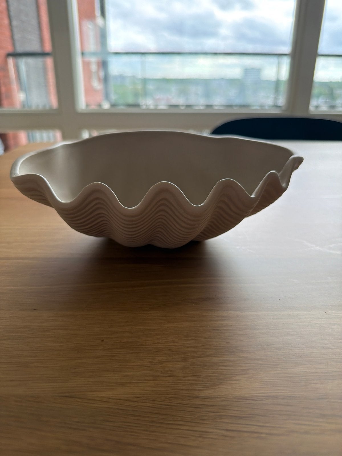 H&M Home Schelp Schaal - Decoratieve Schaal, Ophalen, Porselein of Keramiek, Schaal, Zo goed als nieuw