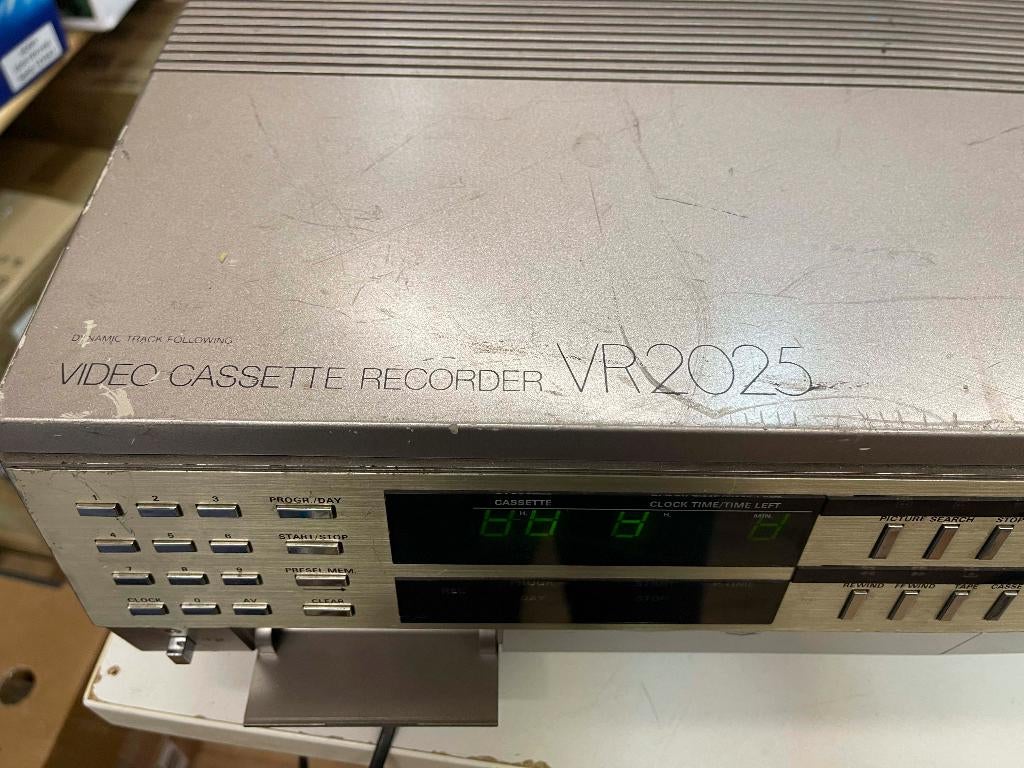 PHILIPS VR 2025/00 Video2000 Recorder met defect, N, Video 2000-speler of -recorder, Ophalen of Verzenden, N