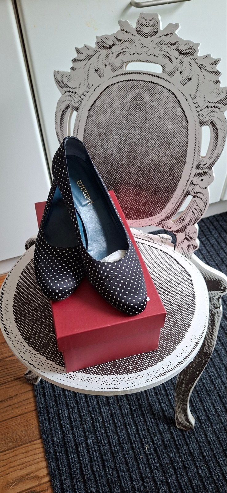 Panara Pumps Zwart met Witte Stippen - Maat 40, Kleding | Dames, Ophalen of Verzenden