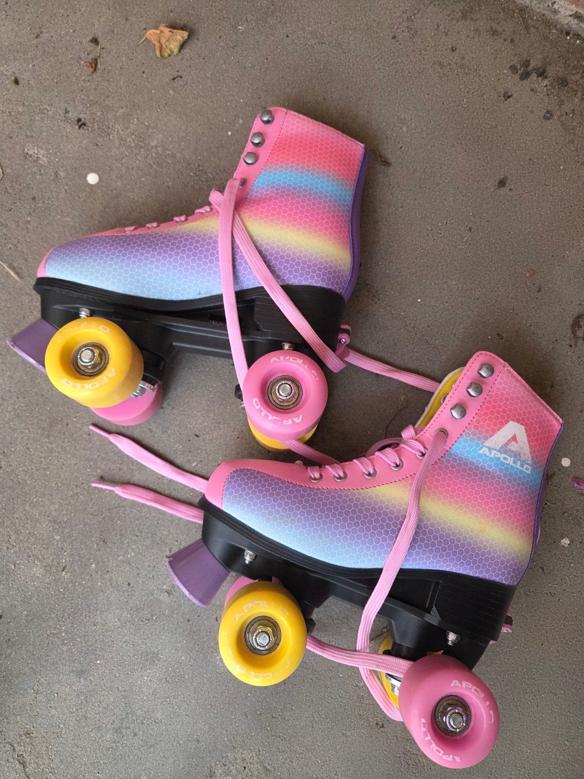 Kleurrijke Apollo rolschaatsen - Zo goed als nieuw, Ophalen of Verzenden, Verstelbaar, Zo goed als nieuw, Kinderen