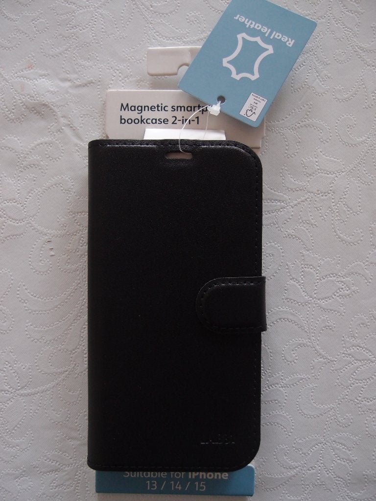 Nieuwe leren cover hoes iPhone 13 / 14 / 15 zware kwaliteit, Telecommunicatie, Zwart, IPhone 13, Nieuw, Ophalen of Verzenden