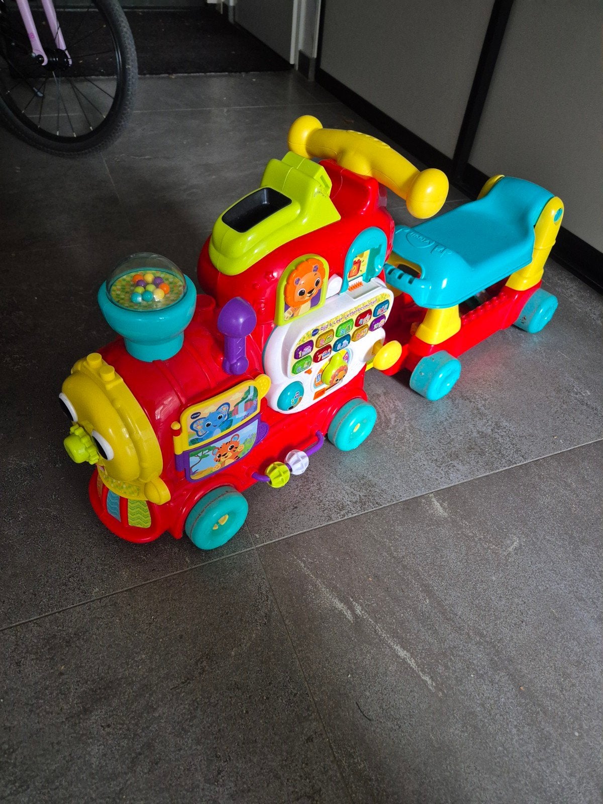 VTech Leer en Letter Locomotief - Interactief Loopvoertuig, Kinderen en Baby's, Ophalen