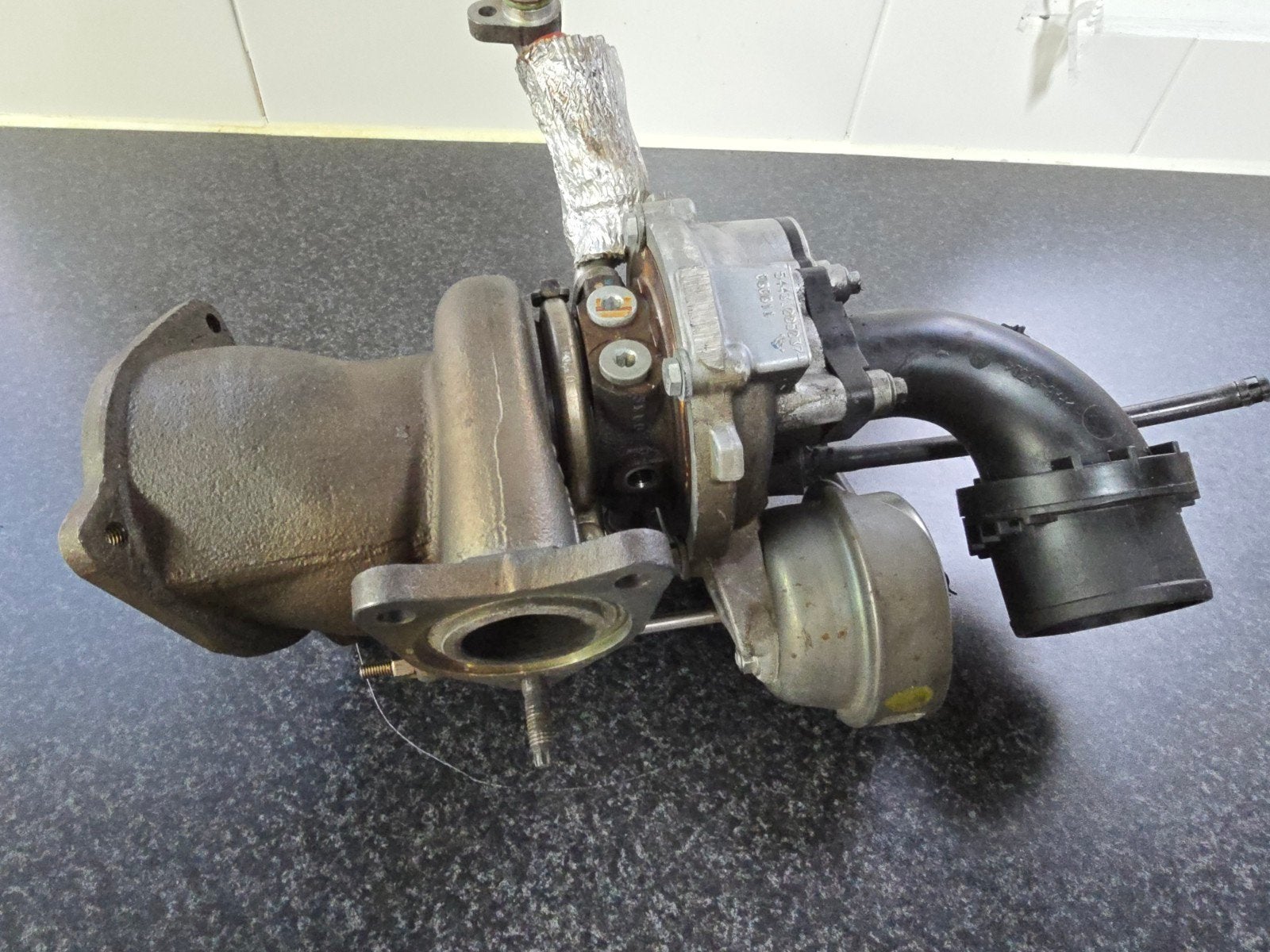 Turbo voor Ford 1.6 ecoboost of Volvo S60 V60 V40 1.6 motor, Ophalen of Verzenden, Gebruikt, Volvo