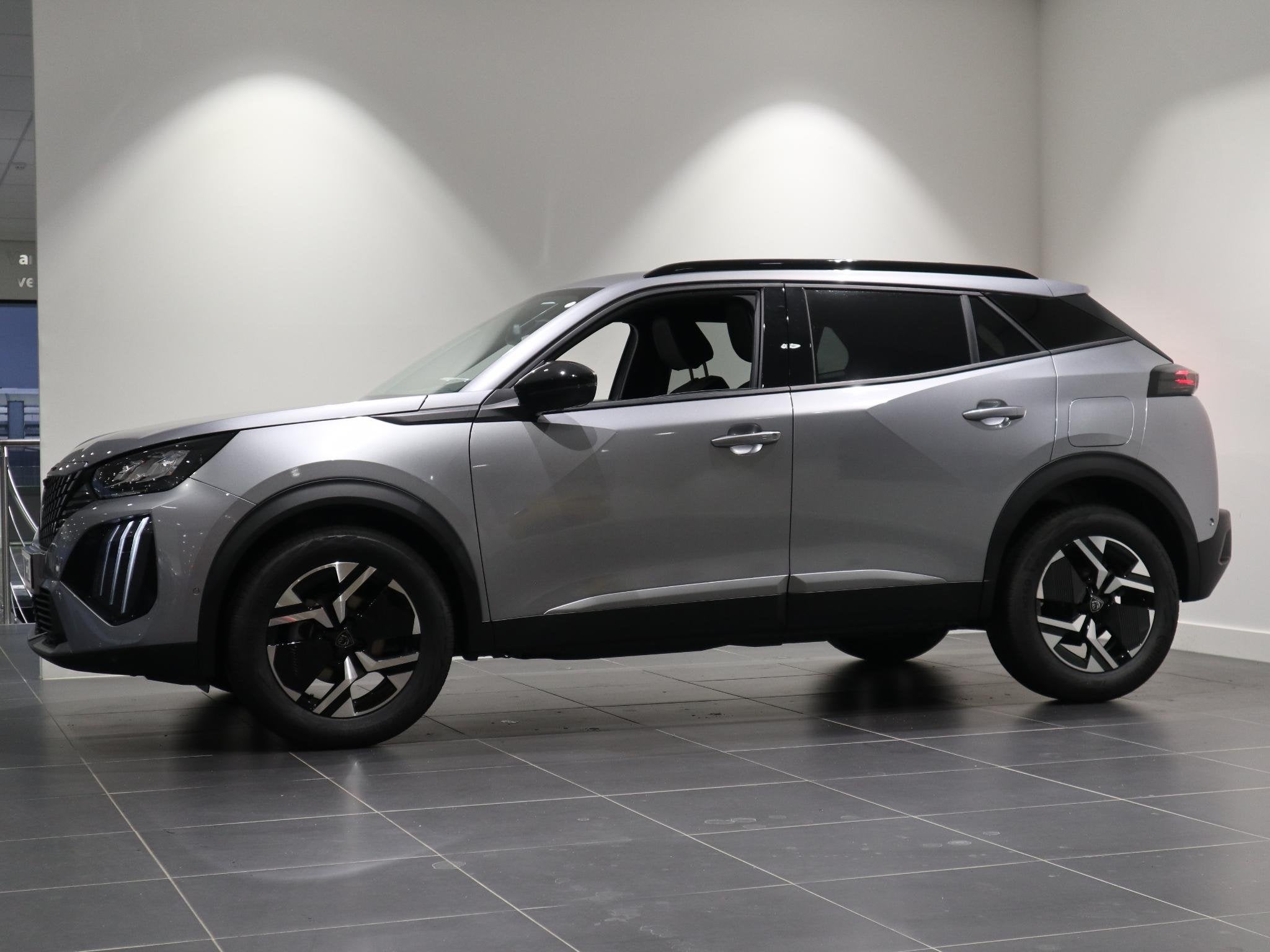 Peugeot 2008 130 Allure - ADAPTIVE CRUISE CONTROL - DRAADLOZ, Euro 6, 1199 cc, Leder en Stof, Origineel Nederlands
