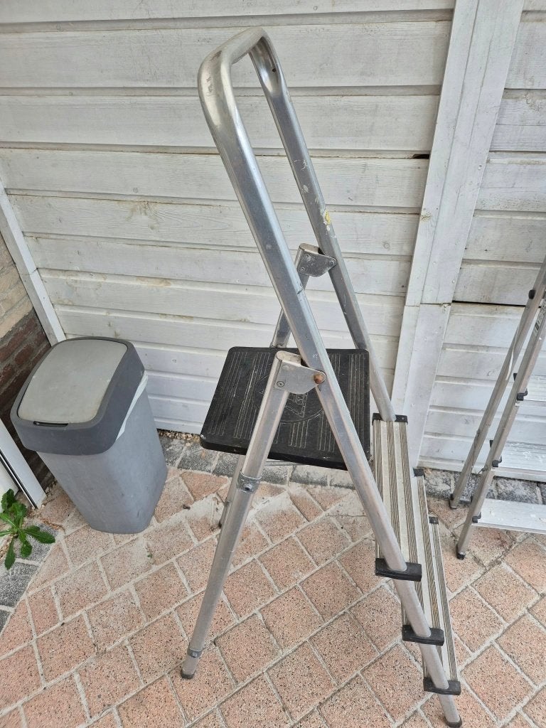 Klusladders (2x), Doe-het-zelf en Verbouw, Ophalen, Gebruikt, Trap, Opvouwbaar of Inschuifbaar