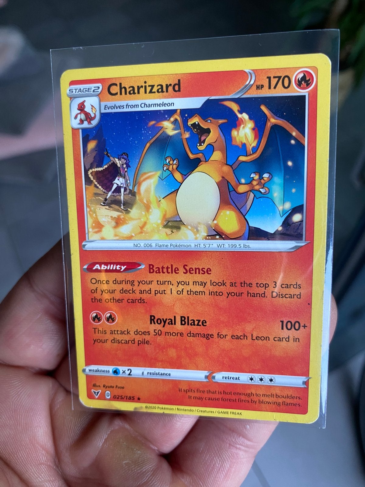 Charizard non holo kaart, Verzenden, Zo goed als nieuw