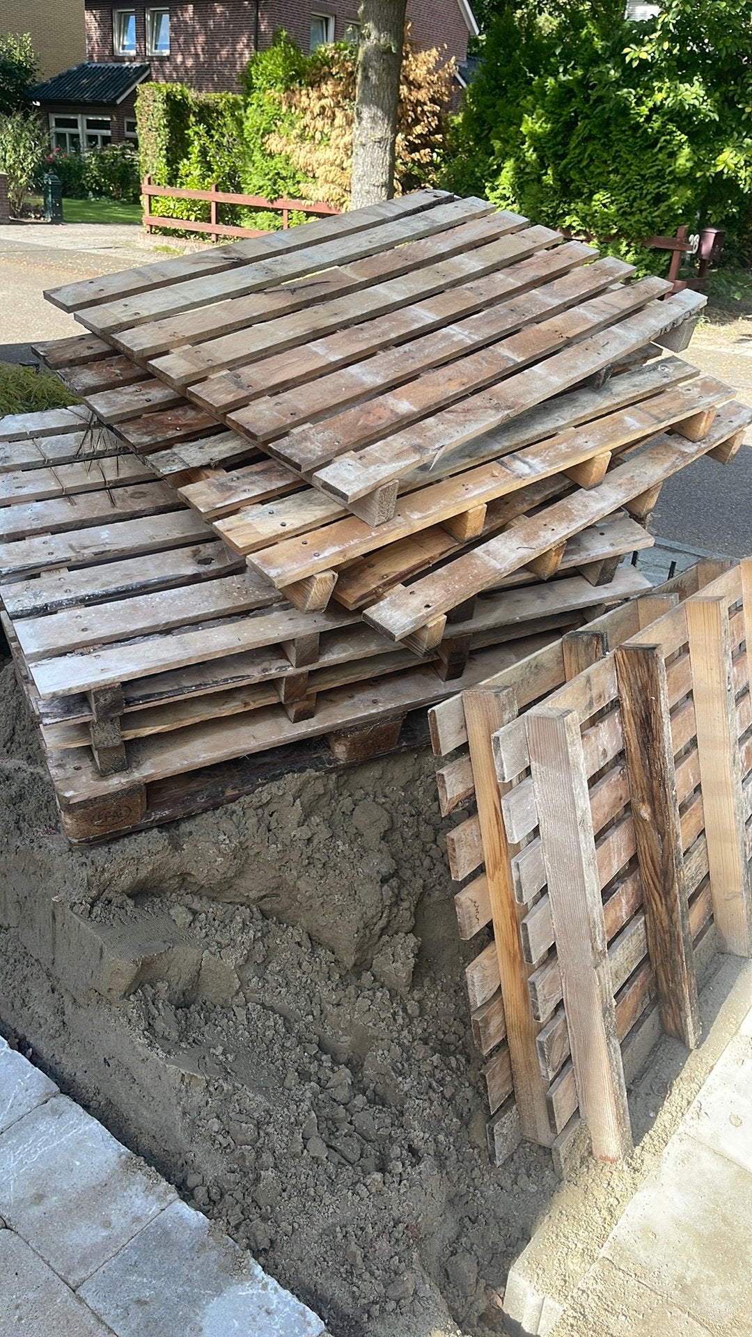 Gratis pallets - zsm afhalen!, Doe-het-zelf en Verbouw, Hout en Planken, Ophalen, Overige houtsoorten, Minder dan 200 cm, Pallet