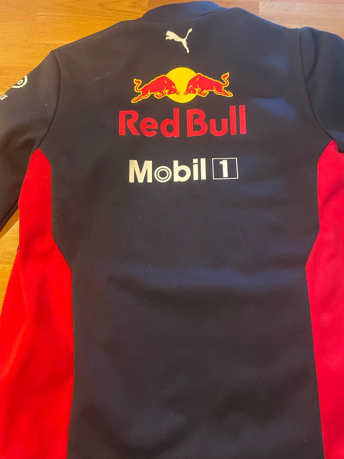 Red Bull Racing F1 Team Softshell Jas - Puma - Maat 164, Ophalen of Verzenden, Zo goed als nieuw, Maat 46 (S) of kleiner, Zwart