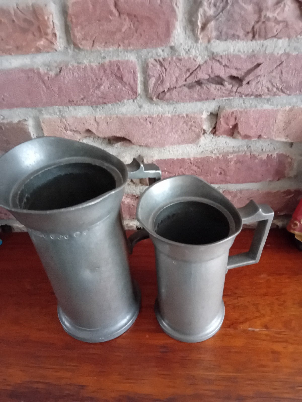 Set van 2 antieke tinnen kannen - 1 liter en 0,5 liter, Ophalen