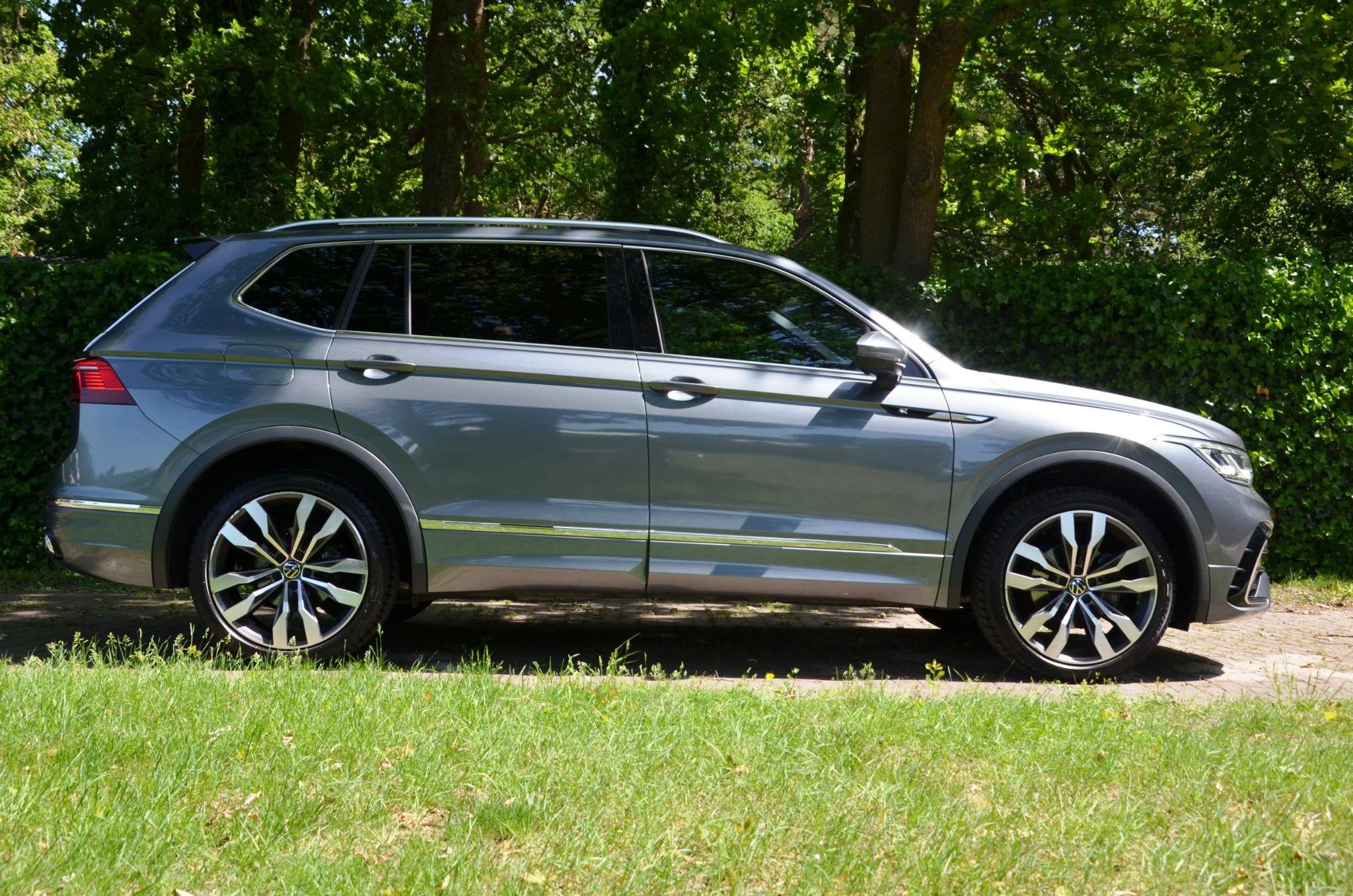 Volkswagen Tiguan Allspace 1.5 TSI R-Line 7 Persoons Automaa, Stof, Euro 6, 4 cilinders, 150 pk