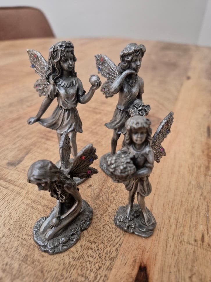 Tinnen elfjes met gekleurde vleugels, Verzamelen, Poppetjes en Figuurtjes, Ophalen of Verzenden, Zo goed als nieuw
