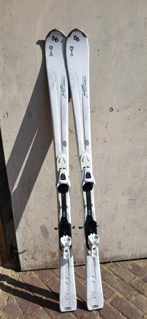 Dames ski's Atomic, Ophalen, 140 tot 160 cm, Gebruikt, Carve