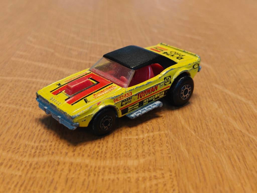 Matchbox Dodge Challenger GEEL, Ophalen of Verzenden, Zo goed als nieuw, Auto