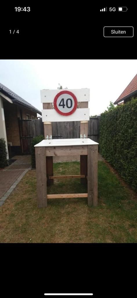 Te huur grote stoel 2,50m voor 40 jaar/jarige in Ootmarsum, Ophalen, Zo goed als nieuw, Versiering, Verjaardag