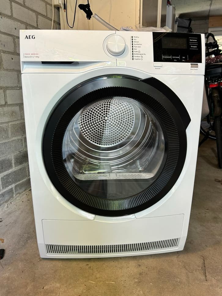 AEG 7000 Series(TR7386T4B)SensiDry 1-8kg droger met garantie, Witgoed en Apparatuur, Wasdrogers, Ophalen, 6 tot 8 kg, Zo goed als nieuw