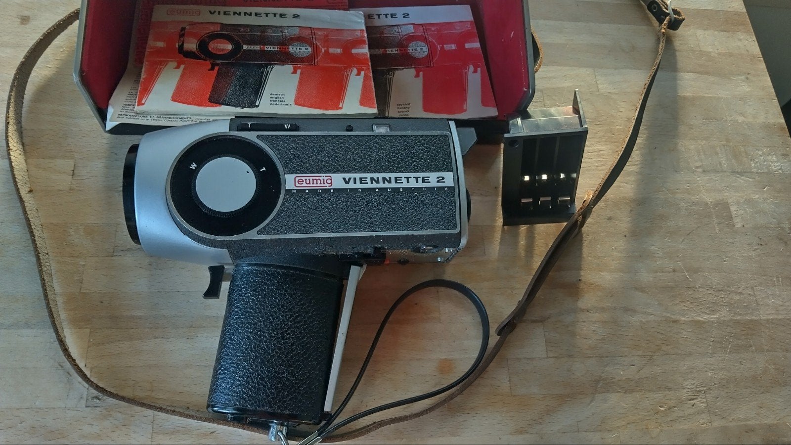 Eumig Viennette 2 Super 8 Camera inc. handleiding, Audio, Tv en Foto, Ophalen of Verzenden, 8mm, Camera